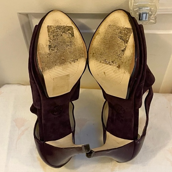 Michael Kors heeled peep toe sandals - Picture 9 of 11